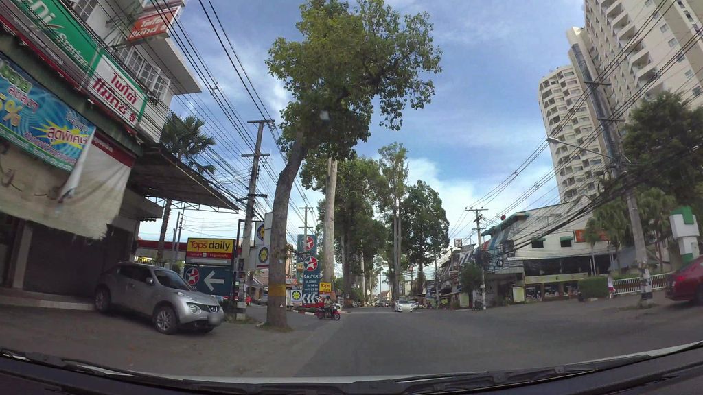 ภาพถนนตรงที่ โฟโต้แมกซ์ 5 ตั้งอยู่ ถ่ายโดย kaart_3 พ.ศ. 2562 (2019) · A street-level view of where โฟโต้แมกซ์ 5 · Fotomaek 5 stands, by kaart_3 in 2562 (2019)