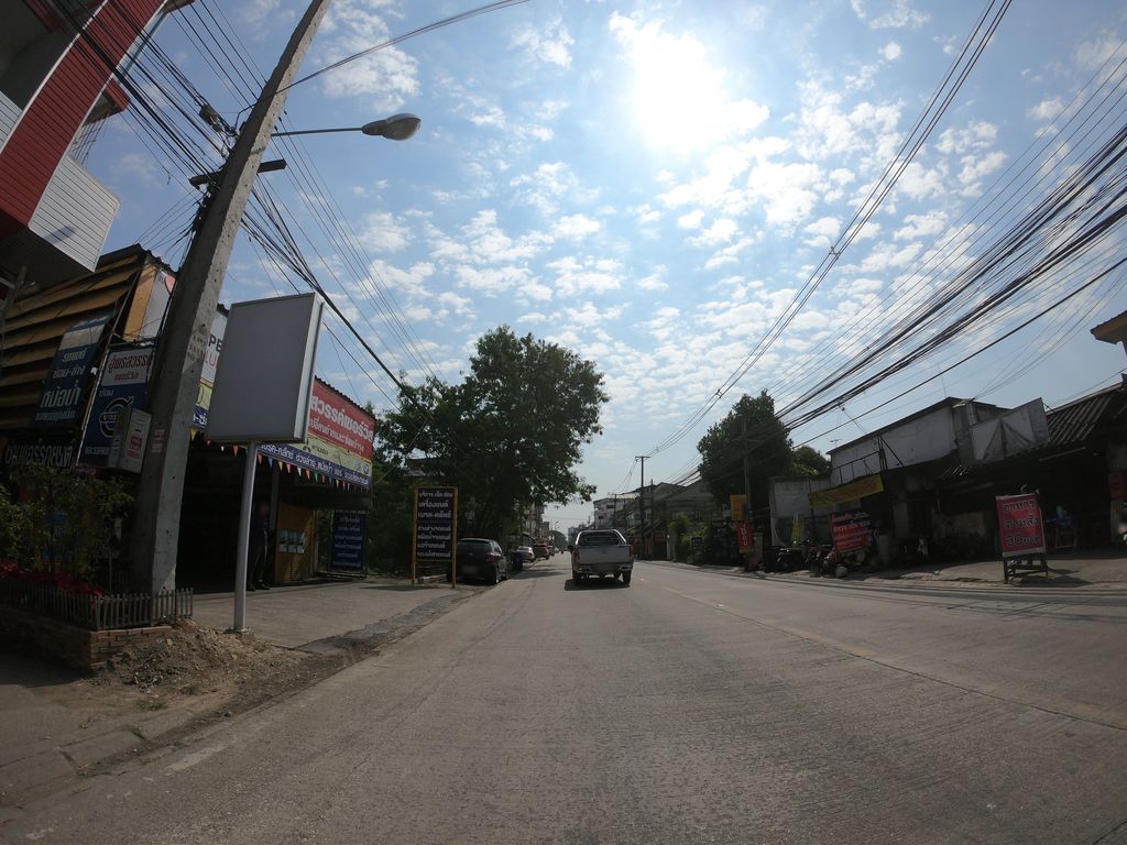ภาพถนนตรงที่ นาราภัทรก๊อปปี้ ตั้งอยู่ ถ่ายโดย chanuwath_grab พ.ศ. 2562 (2019) · A street-level view of where นาราภัทรก๊อปปี้ · Nara Phat Copy stands, by chanuwath_grab in 2562 (2019)
