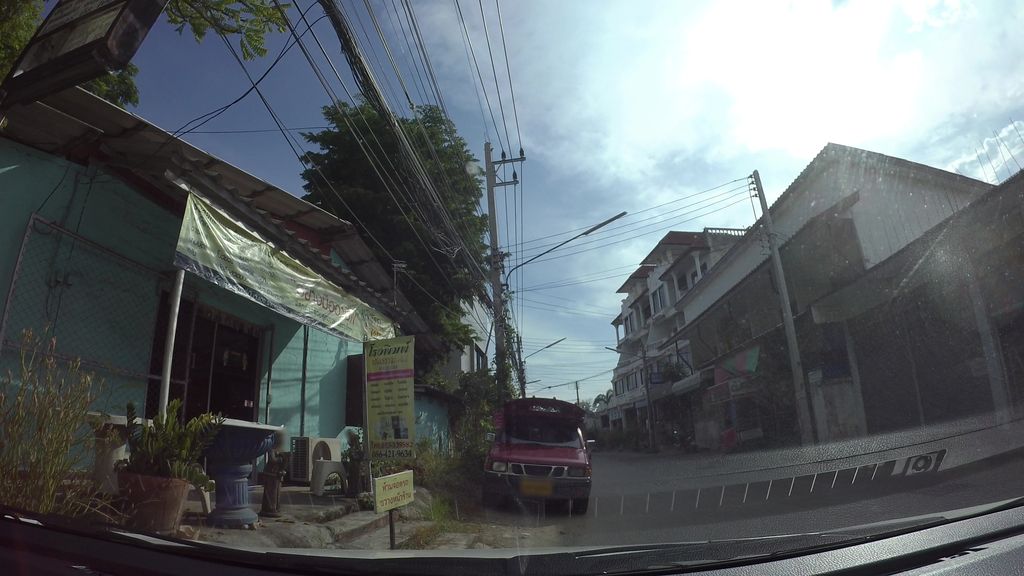 ภาพถนนตรงที่ แสงธรรมการพิมพ์ ตั้งอยู่ ถ่ายโดย kaart_3 พ.ศ. 2562 (2019) · A street-level view of where แสงธรรมการพิมพ์ · Saeng Tham Kanphim stands, by kaart_3 in 2562 (2019)