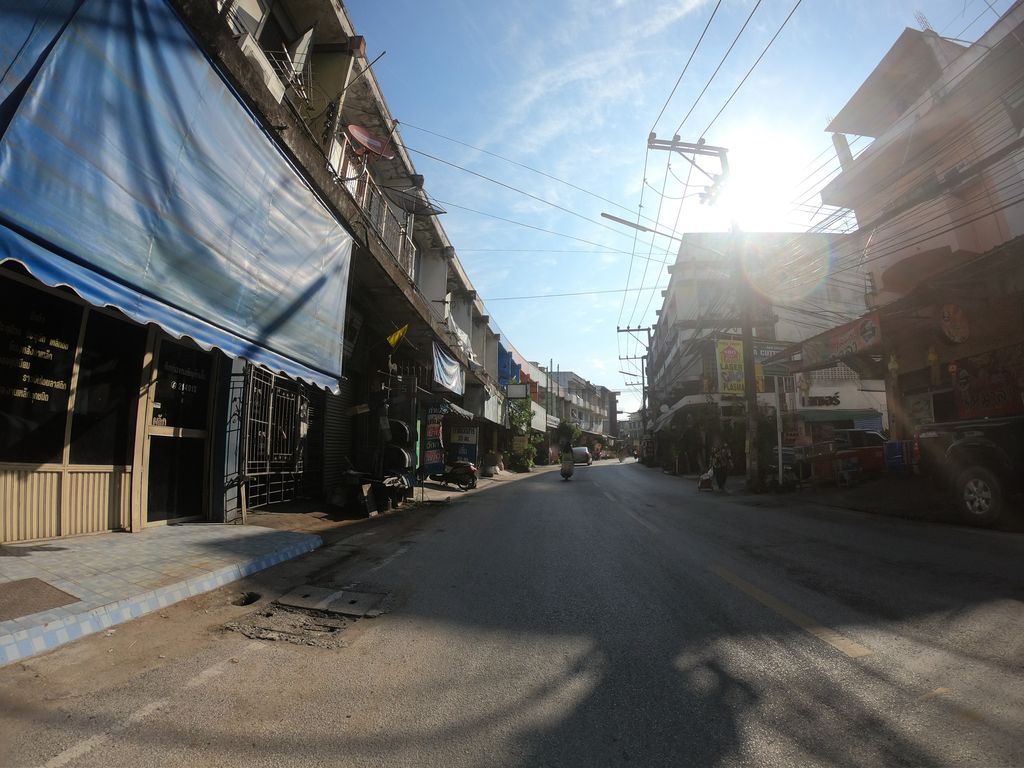 ภาพถนนตรงที่ ปริ้นก๊อปปี้ ถ่ายเอกสาร ตั้งอยู่ ถ่ายโดย chanuwath_grab พ.ศ. 2562 (2019) · A street-level view of where ปริ้นก๊อปปี้ ถ่ายเอกสาร · Print Copy Thaieksan stands, by chanuwath_grab in 2562 (2019)