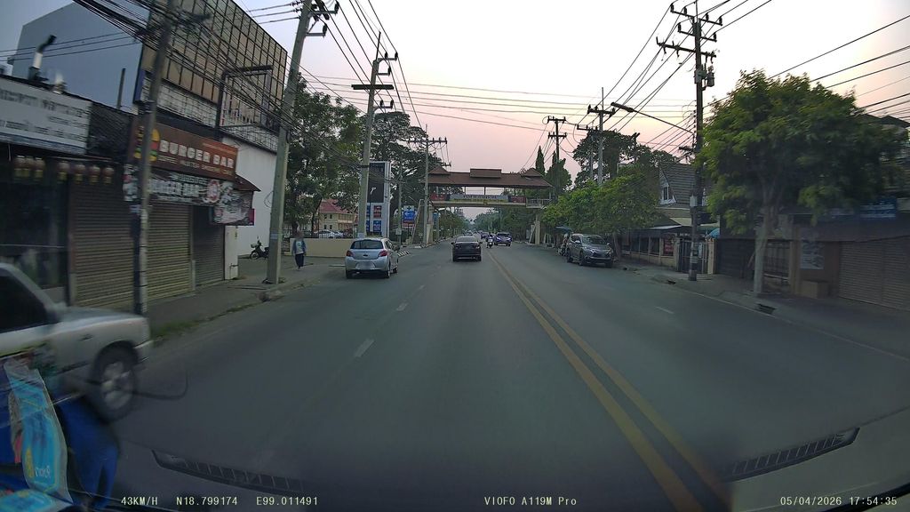 ภาพถนนตรงที่ มานา เพ็ท ช็อป ตั้งอยู่ ถ่ายโดย ThailandCambodia พ.ศ. 2569 (2026) · A street-level view of where มานา เพ็ท ช็อป · Mana Pet Shop stands, by ThailandCambodia in 2569 (2026)