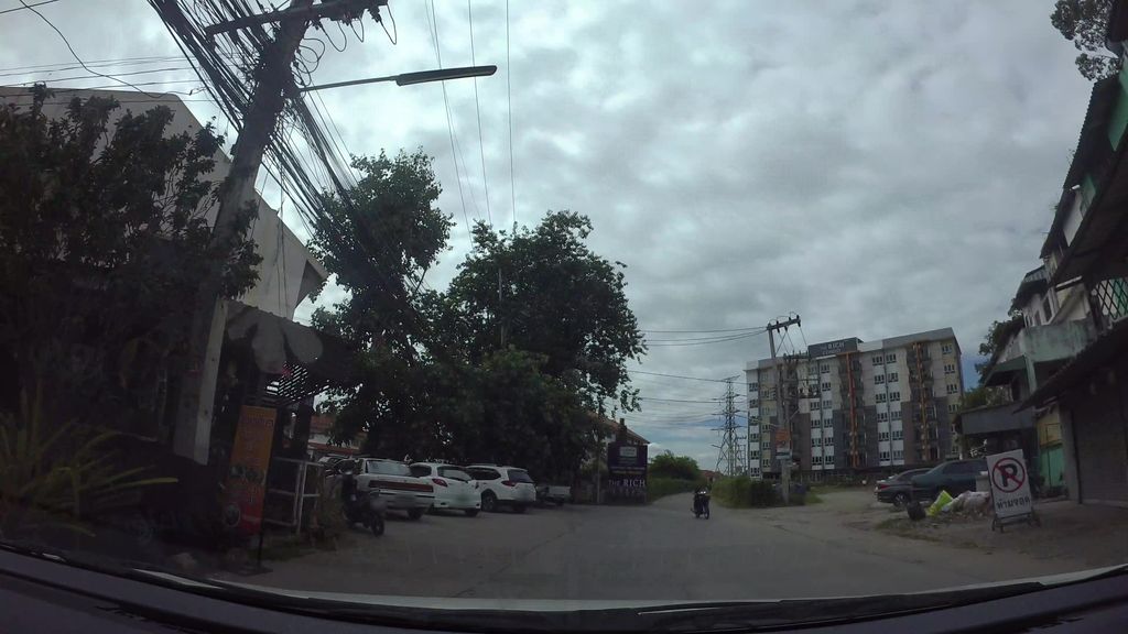 ภาพถนนตรงที่ สำนักงานกฎหมายไทย ตั้งอยู่ ถ่ายโดย kaart_3 พ.ศ. 2562 (2019) · A street-level view of where สำนักงานกฎหมายไทย · Samnakngan Kotmai Thai stands, by kaart_3 in 2562 (2019)