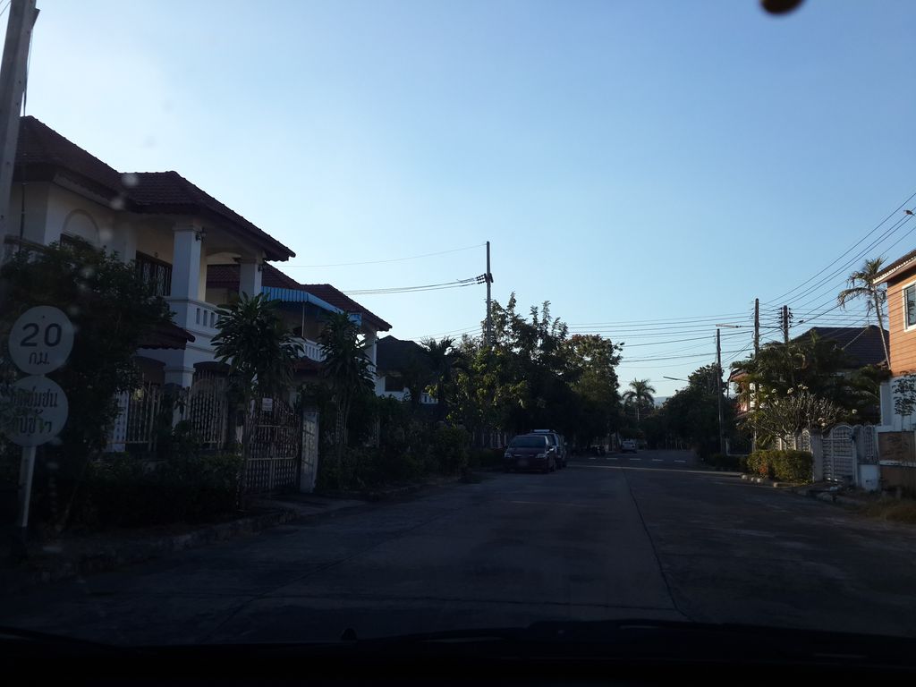 ภาพถนนตรงที่ เฮงดีการบัญชี ตั้งอยู่ ถ่ายโดย mishari พ.ศ. 2557 (2014) · A street-level view of where เฮงดีการบัญชี · Hengdi Kanbanchi stands, by mishari in 2557 (2014)