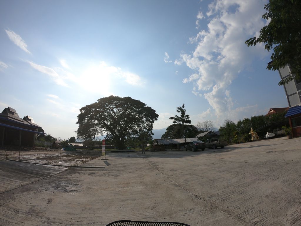 ภาพถนนตรงที่ บ้านท่อไอที ตั้งอยู่ ถ่ายโดย chanuwath_grab พ.ศ. 2562 (2019) · A street-level view of where บ้านท่อไอที · Ban Tho IT stands, by chanuwath_grab in 2562 (2019)
