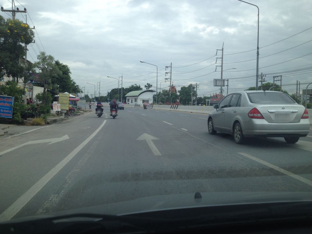 ภาพถนนตรงที่ พีทีที แก๊ส ตั้งอยู่ ถ่ายโดย jimwatana พ.ศ. 2558 (2015) · A street-level view of where พีทีที แก๊ส · PT Thi Kaet stands, by jimwatana in 2558 (2015)