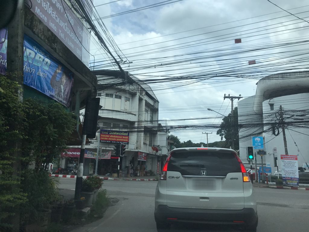 ภาพถนนตรงที่ สันป่าข่อย แก๊ส ตั้งอยู่ ถ่ายโดย prasert พ.ศ. 2561 (2018) · A street-level view of where สันป่าข่อย แก๊ส · San Pa Khoi Kaet stands, by prasert in 2561 (2018)