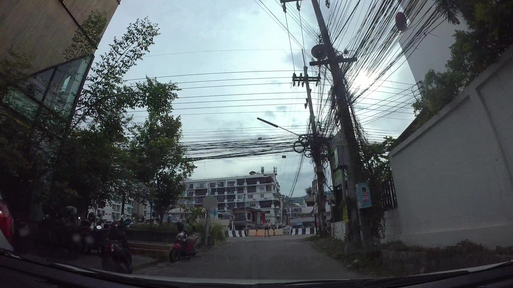 ภาพถนนตรงที่ โรงพยาบาลสัตว์ใกล้มอ 24 ชั่วโมง ตั้งอยู่ ถ่ายโดย kaart_3 พ.ศ. 2562 (2019) · A street-level view of where โรงพยาบาลสัตว์ใกล้มอ 24 ชั่วโมง · Sat Klai Mo 24 Chuamong Hospital stands, by kaart_3 in 2562 (2019)