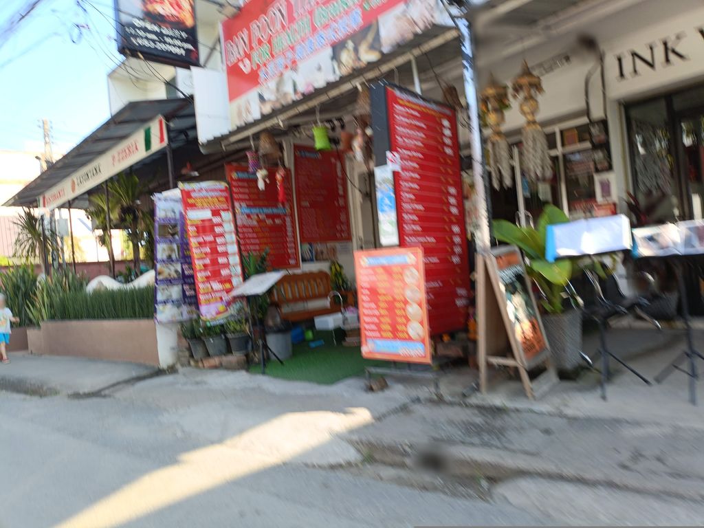 ภาพถนนตรงที่ Clark Art Gallery ตั้งอยู่ ถ่ายโดย skillsy พ.ศ. 2568 (2025) · A street-level view of where Clark Art Gallery stands, by skillsy in 2568 (2025)