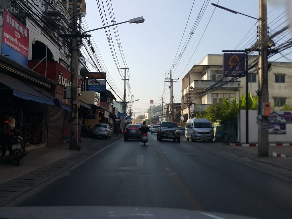 ภาพถนนตรงที่ Yamaha ตั้งอยู่ ถ่ายโดย jrcarlsen พ.ศ. 2558 (2015) · A street-level view of where Yamaha stands, by jrcarlsen in 2558 (2015)