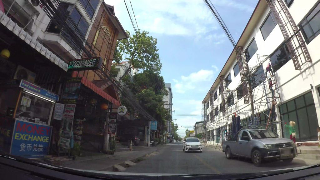 ภาพถนนตรงที่ Rocky Custom Tailor ตั้งอยู่ ถ่ายโดย kaart_3 พ.ศ. 2562 (2019) · A street-level view of where Rocky Custom Tailor stands, by kaart_3 in 2562 (2019)