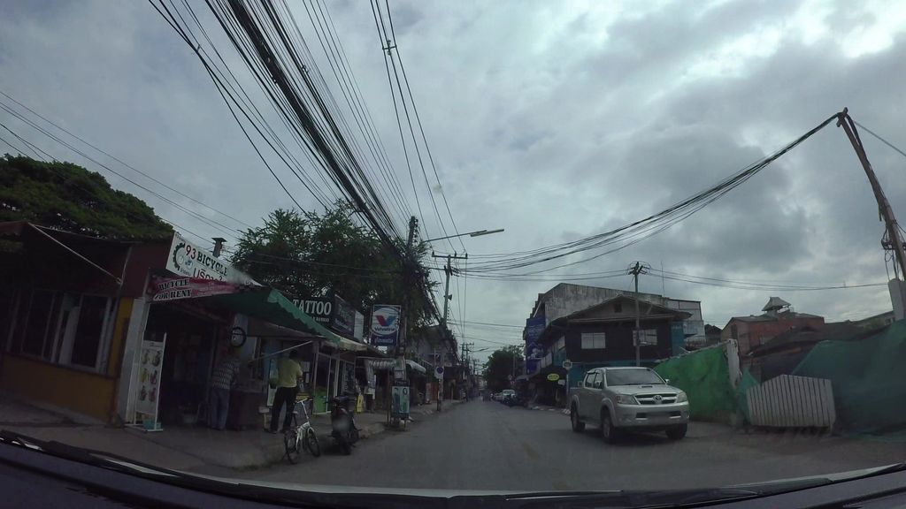ภาพถนนตรงที่ Drinking water ตั้งอยู่ ถ่ายโดย kaart_3 พ.ศ. 2562 (2019) · A street-level view of where Drinking water stands, by kaart_3 in 2562 (2019)
