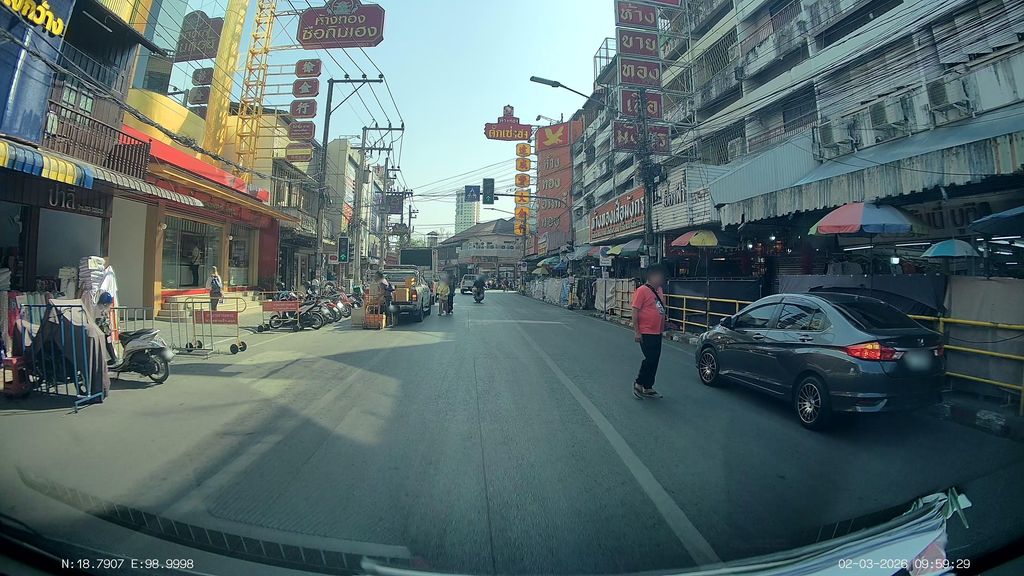 ภาพถนนตรงที่ ร้านนูนู่ ตั้งอยู่ ถ่ายโดย ThailandCambodia พ.ศ. 2569 (2026) · A street-level view of where ร้านนูนู่ · Ran Nunu stands, by ThailandCambodia in 2569 (2026)