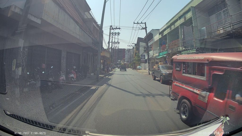 ภาพถนนตรงที่ Aunda ตั้งอยู่ ถ่ายโดย ThailandCambodia พ.ศ. 2569 (2026) · A street-level view of where Aunda stands, by ThailandCambodia in 2569 (2026)