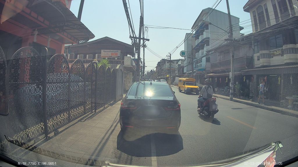ภาพถนนตรงที่ ลานจอดรถ · ใกล้ประตูแสนปุง 480 ม. ตั้งอยู่ ถ่ายโดย ThailandCambodia พ.ศ. 2569 (2026) · A street-level view of where Car park · 480 m from Saen Pung Gate stands, by ThailandCambodia in 2569 (2026)