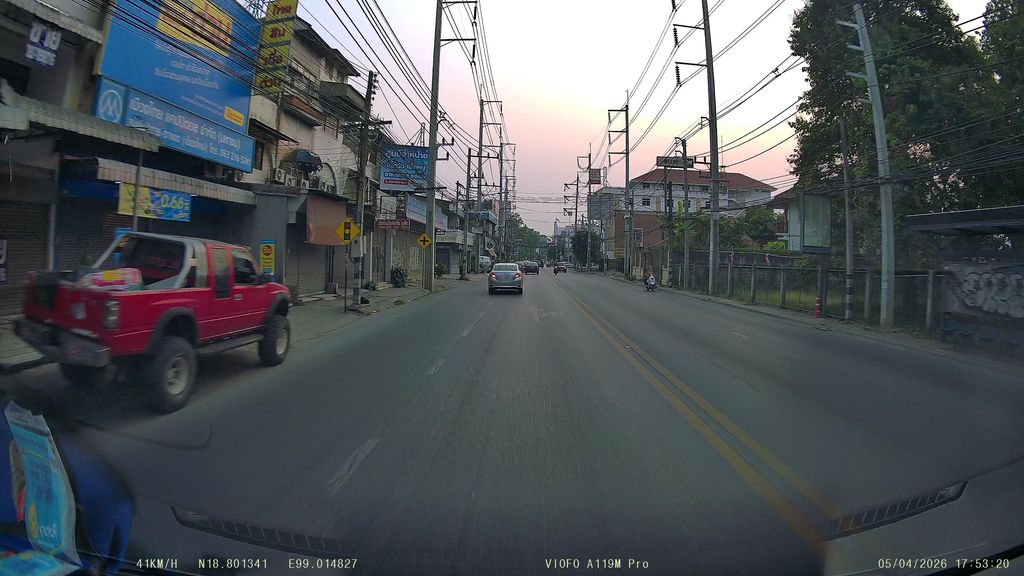 ภาพถนนตรงที่ ร้านพันธุ์สิริ ตั้งอยู่ ถ่ายโดย ThailandCambodia พ.ศ. 2569 (2026) · A street-level view of where ร้านพันธุ์สิริ · Ran Phan Siri stands, by ThailandCambodia in 2569 (2026)