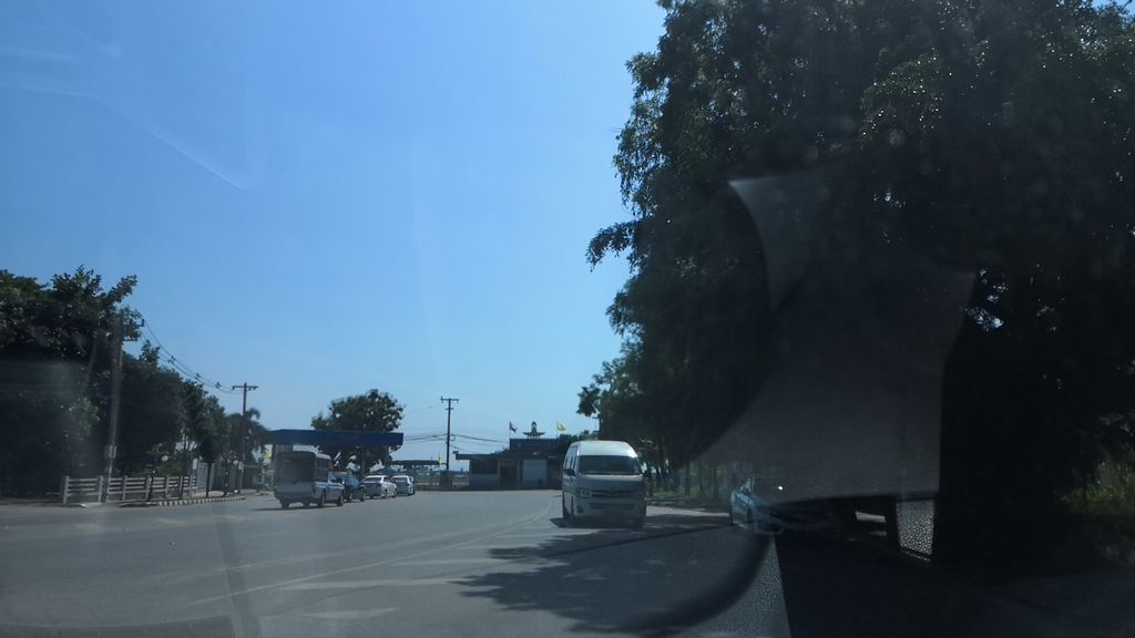 ภาพถนนตรงที่ Exitwing41 ตั้งอยู่ ถ่ายโดย charlesano พ.ศ. 2561 (2018) · A street-level view of where Exitwing41 stands, by charlesano in 2561 (2018)