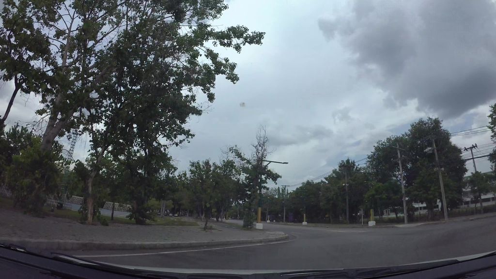 ภาพถนนตรงที่ หอนาฬิกา ตั้งอยู่ ถ่ายโดย kaart_3 พ.ศ. 2562 (2019) · A street-level view of where หอนาฬิกา · Ho Nalika stands, by kaart_3 in 2562 (2019)