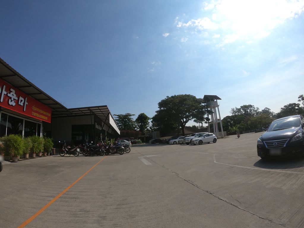 ภาพถนนตรงที่ Soup Yummy สาขา 89 พลาซ่า ตั้งอยู่ ถ่ายโดย chanuwath_grab พ.ศ. 2562 (2019) · A street-level view of where Soup Yummy สาขา 89 พลาซ่า stands, by chanuwath_grab in 2562 (2019)