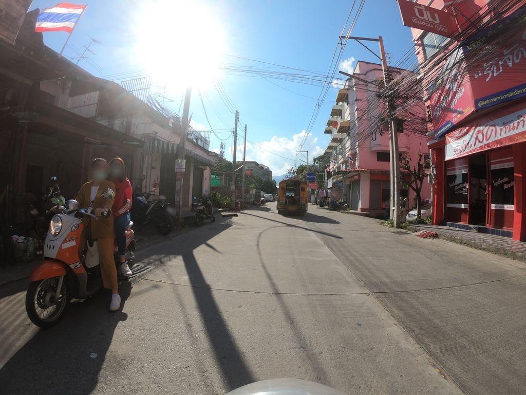 ภาพถนนตรงที่ ธงญี่ปุ่น โรลอัพ สแตนดี้ แบ็คดรอป เอ็กซ์ สแตน แร็ปรถ เชียงใหม่ ตั้งอยู่ ถ่ายโดย chanuwath_grab พ.ศ. 2562 (2019) · A street-level view of where ธงญี่ปุ่น โรลอัพ สแตนดี้ แบ็คดรอป เอ็กซ์ สแตน แร็ปรถ เชียงใหม่ · Thongyipun Ronap Sataendi Baekdarop Ek Sataen Raeprot Chiang Mai stands, by chanuwath_grab in 2562 (2019)