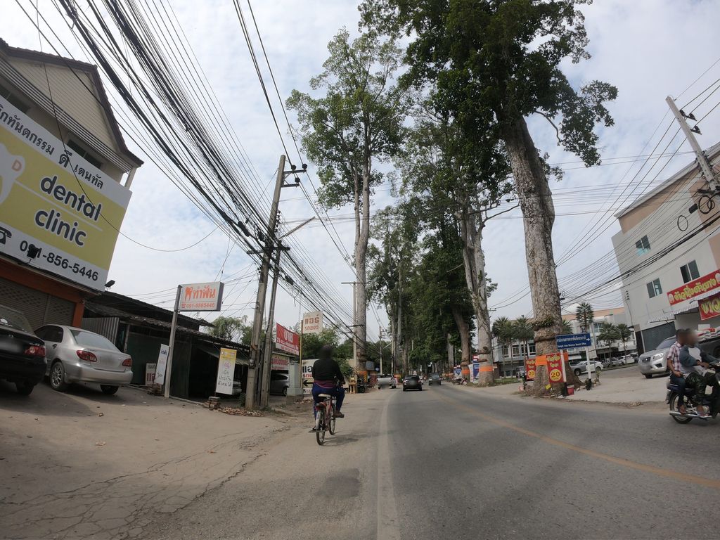 ภาพถนนตรงที่ นิคมการยาง ตั้งอยู่ ถ่ายโดย chanuwath_grab พ.ศ. 2562 (2019) · A street-level view of where นิคมการยาง · Nikmakanyang stands, by chanuwath_grab in 2562 (2019)