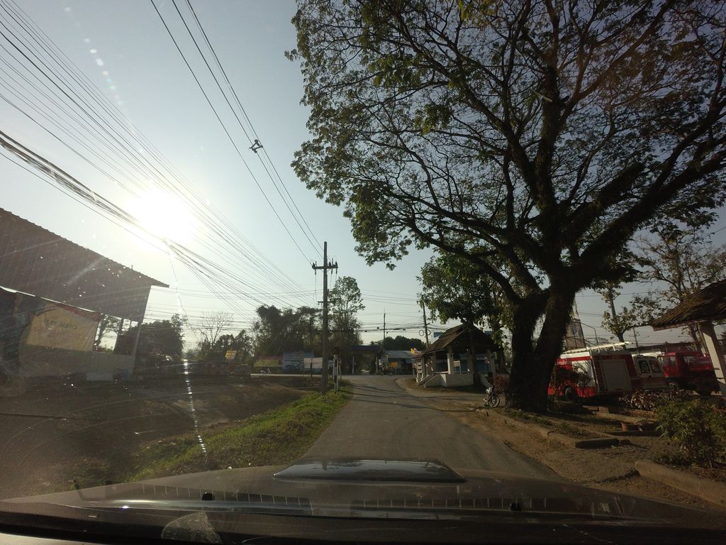 ภาพถนนตรงที่ กศน.ตำบลสันโป่ง ตั้งอยู่ ถ่ายโดย mishari พ.ศ. 2559 (2016) · A street-level view of where กศน.ตำบลสันโป่ง · Kason.Tambon San Pong stands, by mishari in 2559 (2016)