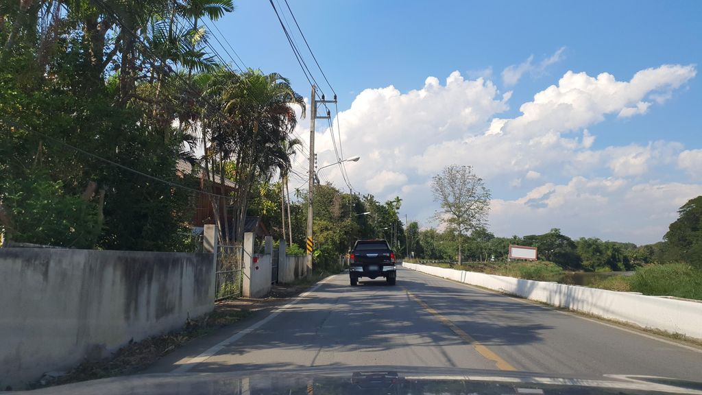ภาพถนนตรงที่ ศุภมิตรแอร์เซอร์วิส ตั้งอยู่ ถ่ายโดย jrcarlsen พ.ศ. 2565 (2022) · A street-level view of where ศุภมิตรแอร์เซอร์วิส · Sup Mit Air Service stands, by jrcarlsen in 2565 (2022)