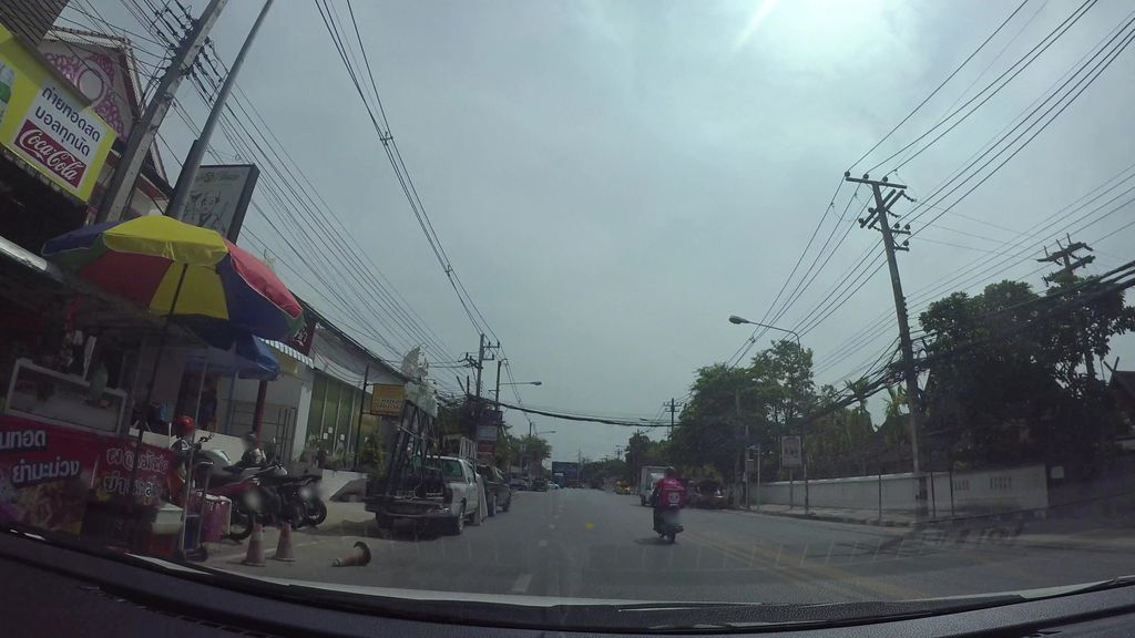 ภาพถนนตรงที่ Ai Tomoe ตั้งอยู่ ถ่ายโดย kaart_3 พ.ศ. 2562 (2019) · A street-level view of where Ai Tomoe stands, by kaart_3 in 2562 (2019)