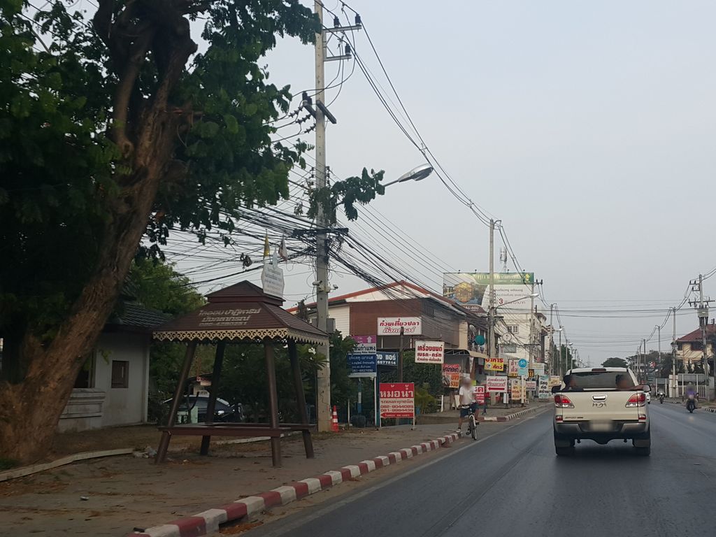 ภาพถนนตรงที่ เชียงแมน รับจัดงานแต่งงานครบวงจร เชียงใหม่ ราคาถูก ตั้งอยู่ ถ่ายโดย jrcarlsen พ.ศ. 2559 (2016) · A street-level view of where เชียงแมน รับจัดงานแต่งงานครบวงจร เชียงใหม่ ราคาถูก · Chiangmaen Rap Chat Ngan Taengngan Khrabuangchon Chiang Mai Rakhathuk stands, by jrcarlsen in 2559 (2016)