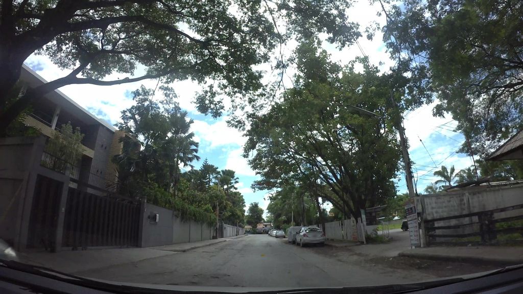 ภาพถนนตรงที่ ราชานู้ดเดิ้ลcnx. ตั้งอยู่ ถ่ายโดย kaart_3 พ.ศ. 2562 (2019) · A street-level view of where ราชานู้ดเดิ้ลcnx. stands, by kaart_3 in 2562 (2019)