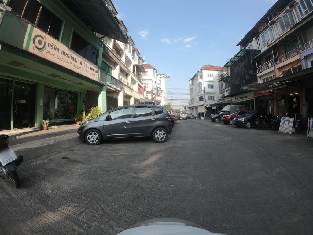 ภาพถนนตรงที่ K2 Coffee Chiangmai ตั้งอยู่ ถ่ายโดย chanuwath_grab พ.ศ. 2562 (2019) · A street-level view of where K2 Coffee Chiangmai stands, by chanuwath_grab in 2562 (2019)