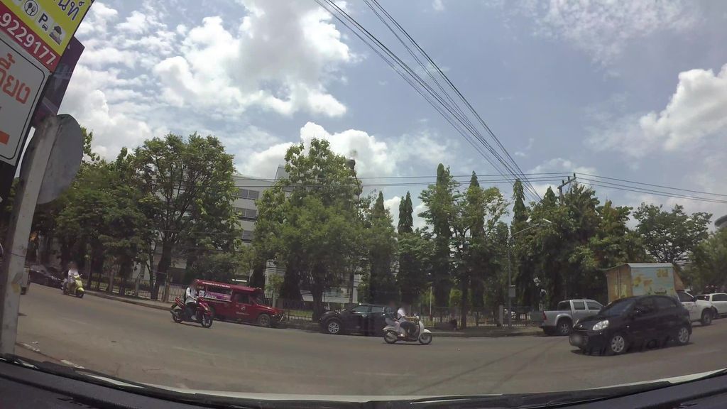 ภาพถนนตรงที่ Bear Berry Bean ตั้งอยู่ ถ่ายโดย kaart_3 พ.ศ. 2562 (2019) · A street-level view of where Bear Berry Bean stands, by kaart_3 in 2562 (2019)