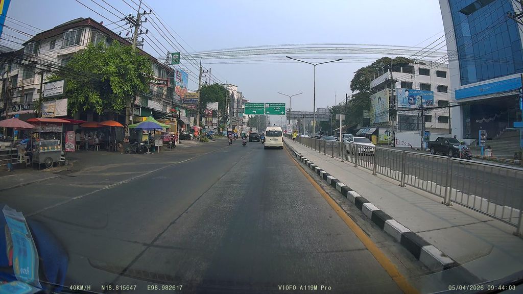ภาพถนนตรงที่ ห้างทองเยาวราชสินทวี สาขาข่วงสิงห์ ตั้งอยู่ ถ่ายโดย ThailandCambodia พ.ศ. 2569 (2026) · A street-level view of where ห้างทองเยาวราชสินทวี สาขาข่วงสิงห์ · Hangthong Yaowarat Sinthawi Sakha Khwongsing stands, by ThailandCambodia in 2569 (2026)