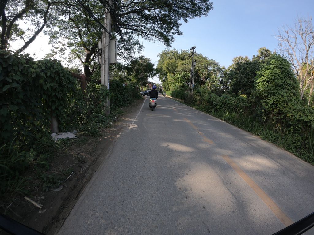 ภาพถนนตรงที่ ปรมี เชียงใหม่ ตั้งอยู่ ถ่ายโดย chanuwath_grab พ.ศ. 2562 (2019) · A street-level view of where ปรมี เชียงใหม่ · Prami Chiang Mai stands, by chanuwath_grab in 2562 (2019)