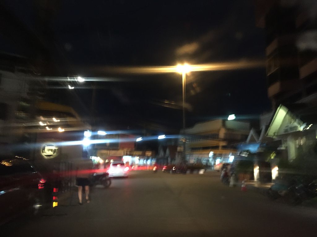 ภาพถนนตรงที่ Habitat Chiang Mai ตั้งอยู่ ถ่ายโดย kyoko พ.ศ. 2561 (2018) · A street-level view of where Habitat Chiang Mai stands, by kyoko in 2561 (2018)