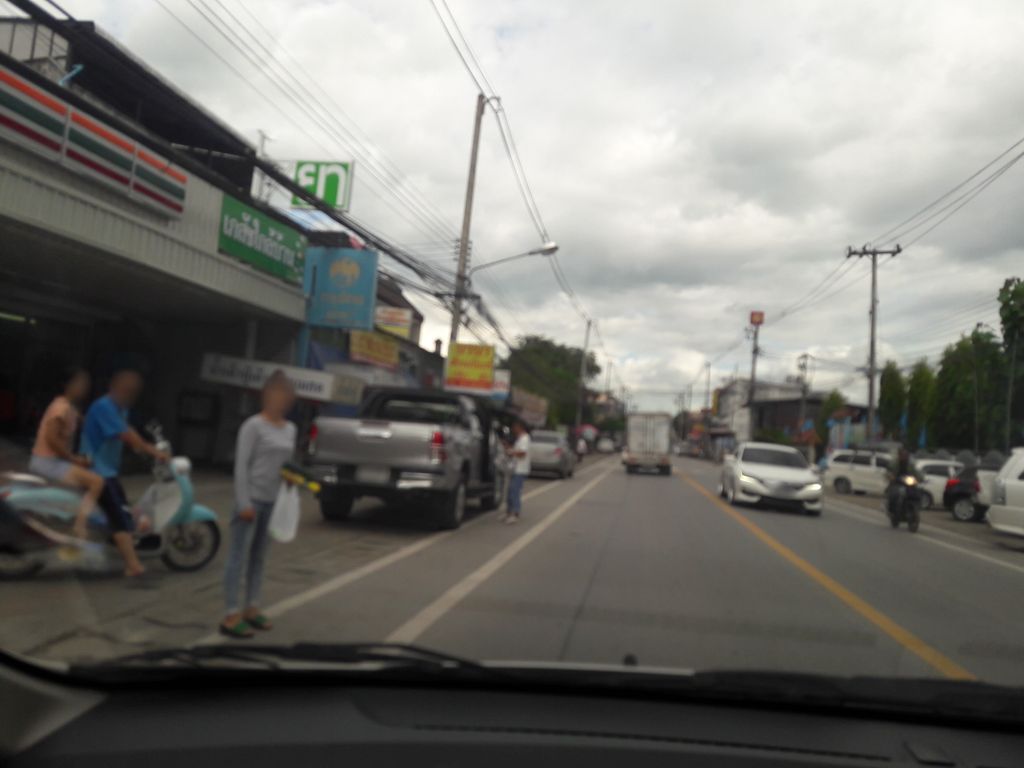 ภาพถนนตรงที่ หม่าล่าหน้าโรงเรียน2บ้านสันกำแพง ตั้งอยู่ ถ่ายโดย pasuthun พ.ศ. 2561 (2018) · A street-level view of where หม่าล่าหน้าโรงเรียน2บ้านสันกำแพง · Mala Narongrian2ban San Kamphaeng stands, by pasuthun in 2561 (2018)