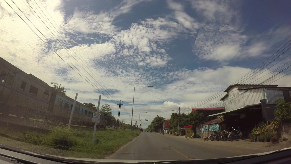 ภาพถนนตรงที่ ลือ - Music Bar ตั้งอยู่ ถ่ายโดย kaart_3 พ.ศ. 2562 (2019) · A street-level view of where ลือ - Music Bar stands, by kaart_3 in 2562 (2019)