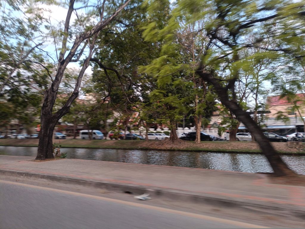 ภาพถนนตรงที่ สมาคมนิสิตเก่าจุฬาลงกรณ์มหาวิทยาลัย ภาคเหนือ ตั้งอยู่ ถ่ายโดย skillsy พ.ศ. 2568 (2025) · A street-level view of where สมาคมนิสิตเก่าจุฬาลงกรณ์มหาวิทยาลัย ภาคเหนือ · Samakma Nisit Kao Chula Longkon Mahawitthayalai Phaknuea stands, by skillsy in 2568 (2025)
