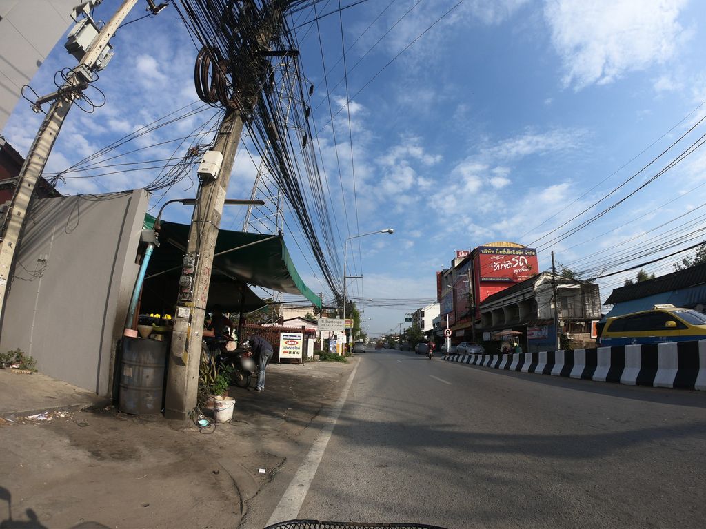 ภาพถนนตรงที่ Asia Biblical Theological Seminary ตั้งอยู่ ถ่ายโดย chanuwath_grab พ.ศ. 2562 (2019) · A street-level view of where Asia Biblical Theological Seminary stands, by chanuwath_grab in 2562 (2019)
