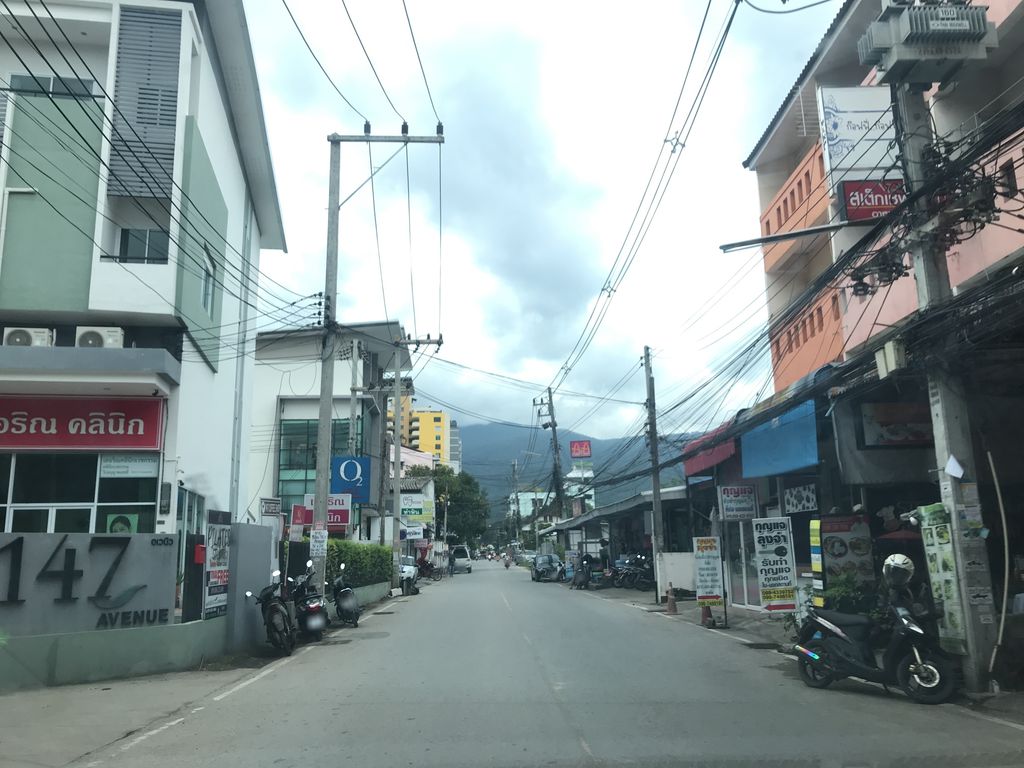 ภาพถนนตรงที่ มักไข่ ตั้งอยู่ ถ่ายโดย prasert พ.ศ. 2561 (2018) · A street-level view of where มักไข่ · Makkhai stands, by prasert in 2561 (2018)