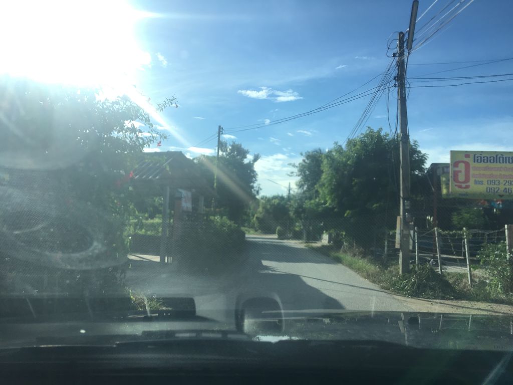 ภาพถนนตรงที่ อู่โอ๋ออโต้เซอร์วิส ตั้งอยู่ ถ่ายโดย wapriz พ.ศ. 2561 (2018) · A street-level view of where อู่โอ๋ออโต้เซอร์วิส · U O Auto Service stands, by wapriz in 2561 (2018)