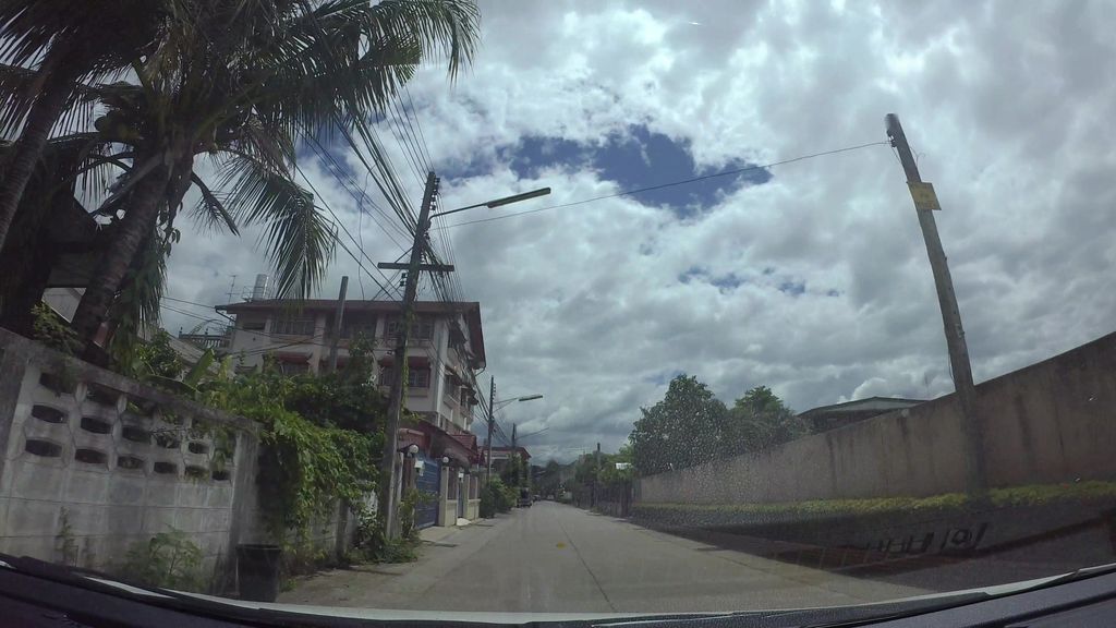 ภาพถนนตรงที่ Noon's Noodles ตั้งอยู่ ถ่ายโดย kaart_3 พ.ศ. 2562 (2019) · A street-level view of where Noon's Noodles stands, by kaart_3 in 2562 (2019)