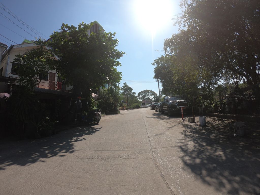 ภาพถนนตรงที่ Chula Room and Service ตั้งอยู่ ถ่ายโดย chanuwath_grab พ.ศ. 2562 (2019) · A street-level view of where Chula Room and Service stands, by chanuwath_grab in 2562 (2019)
