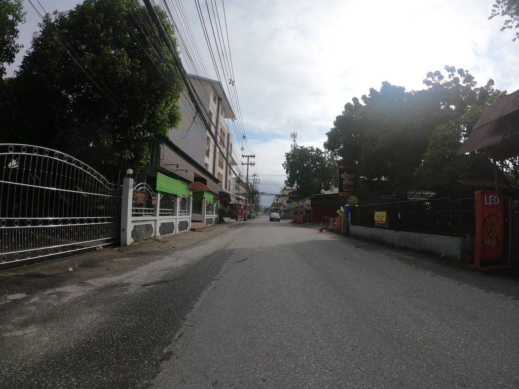 ภาพถนนตรงที่ OT Shop Chiang Mai ตั้งอยู่ ถ่ายโดย chanuwath_grab พ.ศ. 2562 (2019) · A street-level view of where OT Shop Chiang Mai stands, by chanuwath_grab in 2562 (2019)