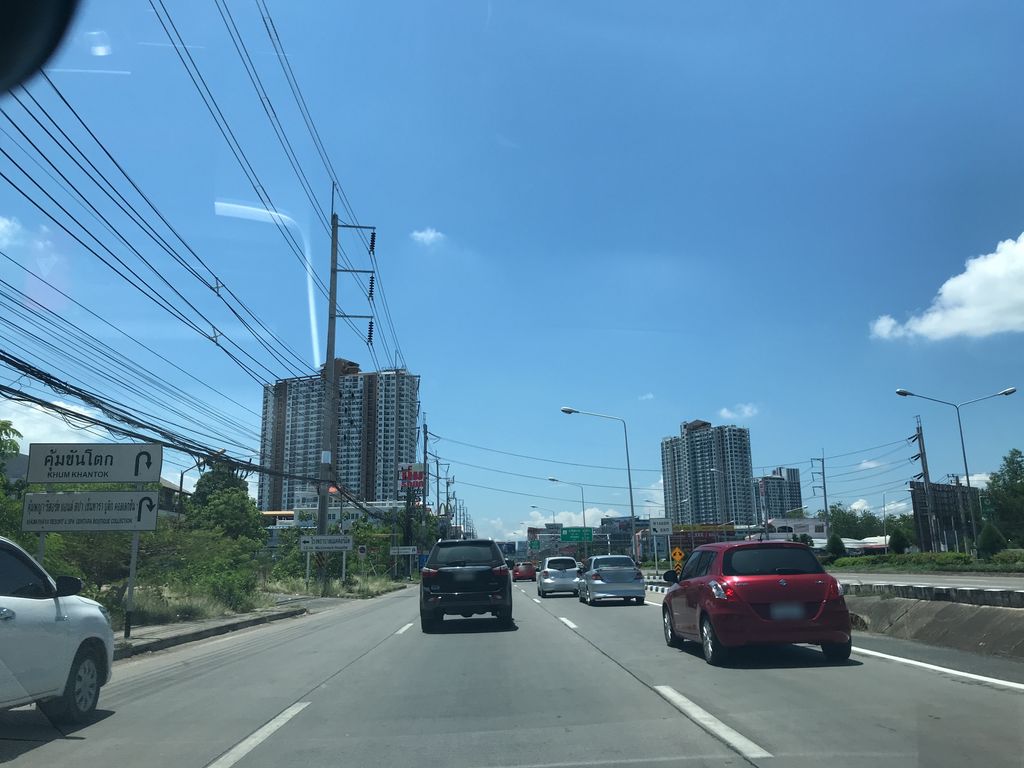 ภาพถนนตรงที่ เชียงใหม่ดีเซล ตั้งอยู่ ถ่ายโดย prasert พ.ศ. 2561 (2018) · A street-level view of where เชียงใหม่ดีเซล · Chiang Mai Disen stands, by prasert in 2561 (2018)