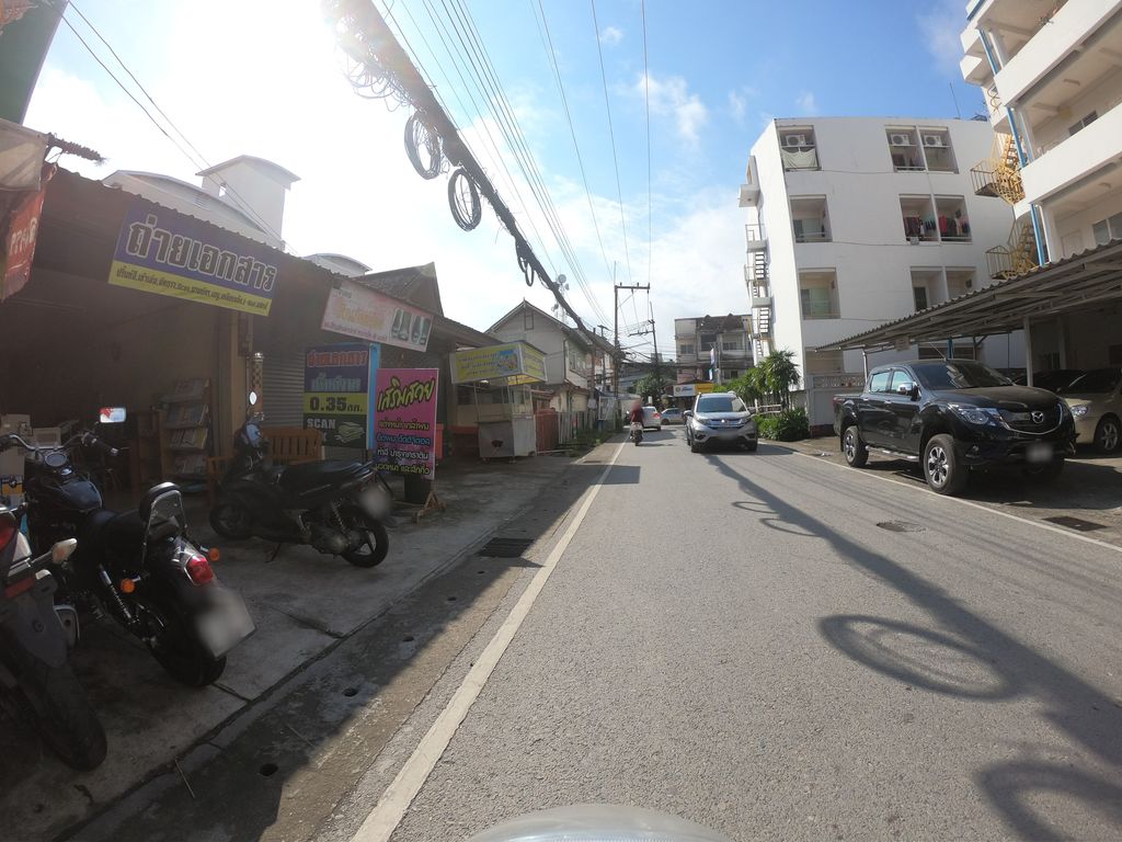 ภาพถนนตรงที่ SCG Express เจ็ดยอดเชียงใหม่ ตั้งอยู่ ถ่ายโดย chanuwath_grab พ.ศ. 2562 (2019) · A street-level view of where SCG Express เจ็ดยอดเชียงใหม่ stands, by chanuwath_grab in 2562 (2019)