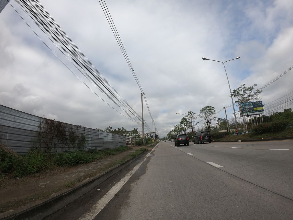ภาพถนนตรงที่ อาหารปักษ์ใต้ อีคำทาย ตั้งอยู่ ถ่ายโดย chanuwath_grab พ.ศ. 2562 (2019) · A street-level view of where อาหารปักษ์ใต้ อีคำทาย · Ahan Paktai Ikhamthai stands, by chanuwath_grab in 2562 (2019)