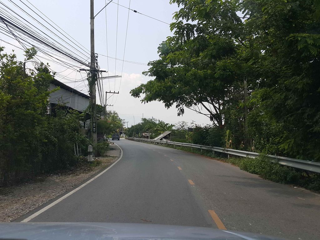 ภาพถนนตรงที่ North Construction ตั้งอยู่ ถ่ายโดย jrcarlsen พ.ศ. 2558 (2015) · A street-level view of where North Construction stands, by jrcarlsen in 2558 (2015)