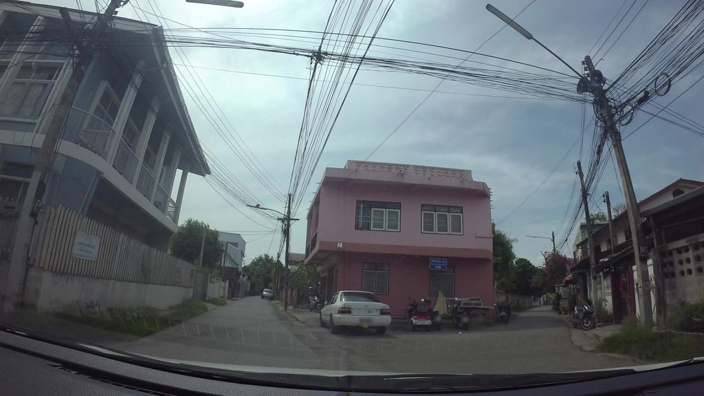 ภาพถนนตรงที่ Sri Ngachang House ตั้งอยู่ ถ่ายโดย kaart_3 พ.ศ. 2562 (2019) · A street-level view of where Sri Ngachang House stands, by kaart_3 in 2562 (2019)