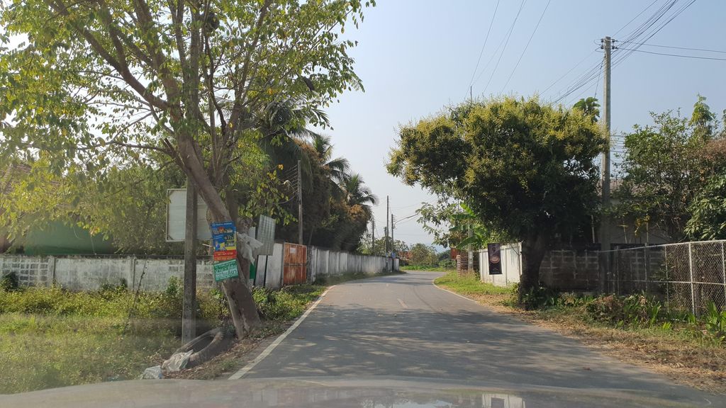 ภาพถนนตรงที่ Home at Nine ตั้งอยู่ ถ่ายโดย jrcarlsen พ.ศ. 2565 (2022) · A street-level view of where Home at Nine stands, by jrcarlsen in 2565 (2022)