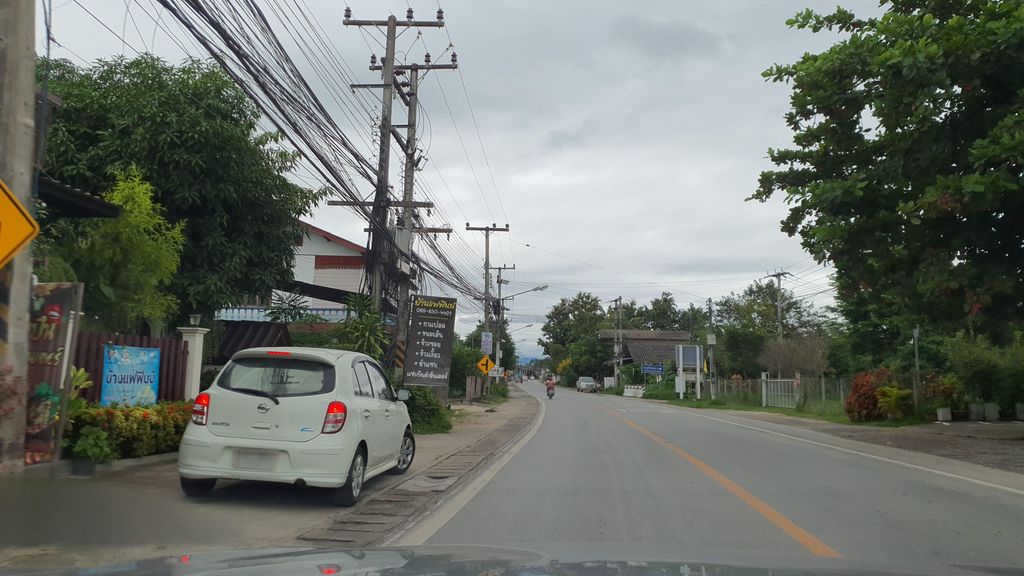 ภาพถนนตรงที่ เกษตรกิจรุ่งเรือง (ฟาร์มเกษตรกิจการ์เด้น) ตั้งอยู่ ถ่ายโดย jrcarlsen พ.ศ. 2564 (2021) · A street-level view of where เกษตรกิจรุ่งเรือง (ฟาร์มเกษตรกิจการ์เด้น) · Kaset Kit Rungrueang (Farm Kaset Kit Garden) stands, by jrcarlsen in 2564 (2021)
